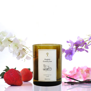 English Country Inn Soy Wax Candle (8.8 oz)